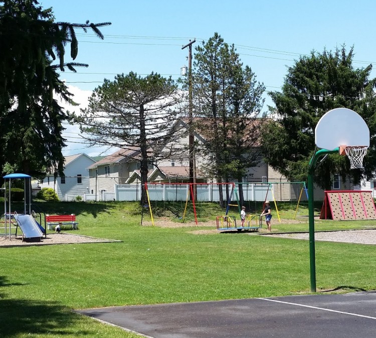 healey-playground-photo